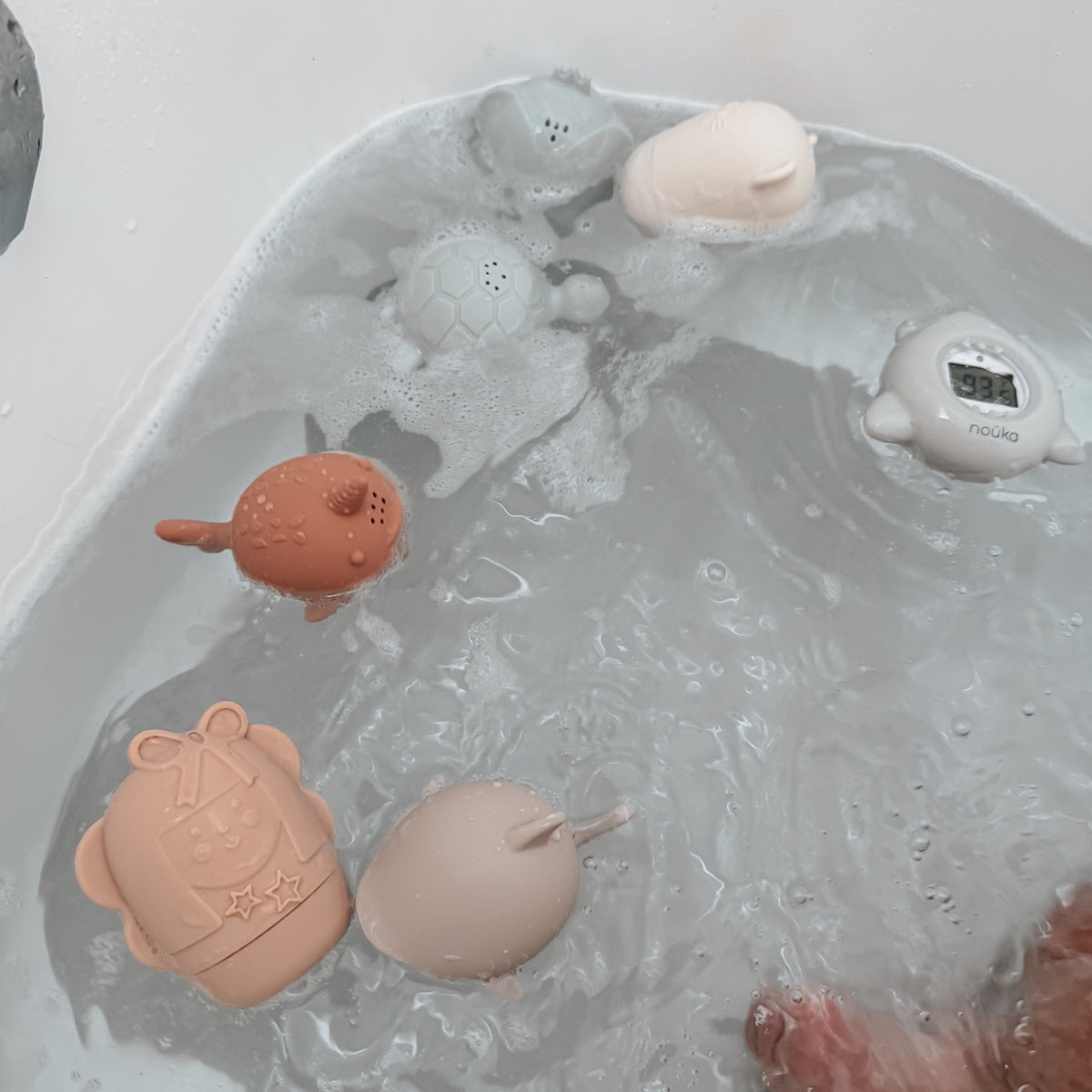 Jouets de bain pour animaux noüka – Collection Canada